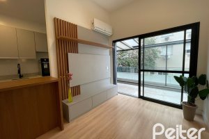 Apartamento à venda com 61m², 1 dormitório, 1 suíte, 1 vaga, no bairro Tristeza em Porto Alegre