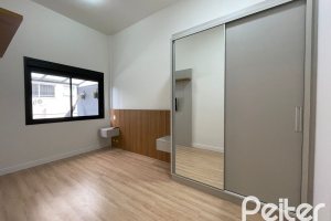 Apartamento à venda com 61m², 1 dormitório, 1 suíte, 1 vaga, no bairro Tristeza em Porto Alegre