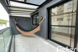 Apartamento à venda com 61m², 1 dormitório, 1 suíte, 1 vaga, no bairro Tristeza em Porto Alegre