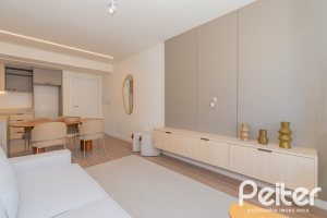 Apartamento à venda com 65m², 2 dormitórios, 1 suíte, 2 vagas, no bairro Tristeza em Porto Alegre