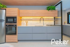 Apartamento à venda com 114m², 3 dormitórios, 3 suítes, 2 vagas, no bairro Tristeza em Porto Alegre