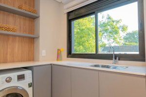 Apartamento à venda com 114m², 3 dormitórios, 3 suítes, 2 vagas, no bairro Tristeza em Porto Alegre