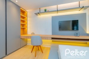 Apartamento à venda com 114m², 3 dormitórios, 3 suítes, 2 vagas, no bairro Tristeza em Porto Alegre