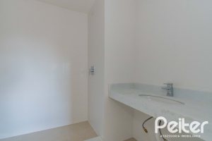 Apartamento à venda com 116m², 3 dormitórios, 1 suíte, 2 vagas, no bairro Tristeza em Porto Alegre