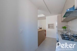 Apartamento à venda com 45m², 1 dormitório, 1 suíte, 1 vaga, no bairro Tristeza em Porto Alegre