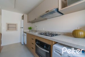 Apartamento à venda com 45m², 1 dormitório, 1 suíte, 1 vaga, no bairro Tristeza em Porto Alegre