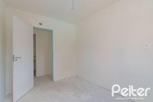 Apartamento à venda com 92m², 3 dormitórios, 1 suíte, 2 vagas, no bairro Tristeza em Porto Alegre
