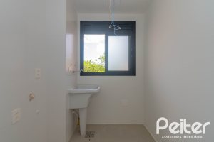 Apartamento à venda com 92m², 3 dormitórios, 1 suíte, 2 vagas, no bairro Tristeza em Porto Alegre