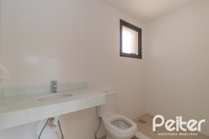 Apartamento à venda com 92m², 3 dormitórios, 1 suíte, 2 vagas, no bairro Tristeza em Porto Alegre