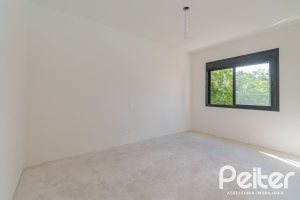 Apartamento à venda com 92m², 3 dormitórios, 1 suíte, 2 vagas, no bairro Tristeza em Porto Alegre