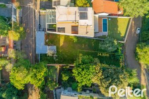 Terreno à venda com 195m², no bairro Sétimo Céu em Porto Alegre