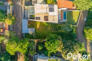 Terreno à venda com 190m², no bairro Sétimo Céu em Porto Alegre