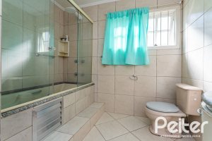 Casa em Condomínio à venda com 181m², 3 dormitórios, 1 suíte, 2 vagas, no bairro Ipanema em Porto Alegre