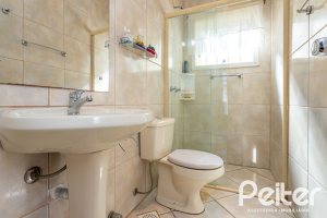 Casa em Condomínio à venda com 181m², 3 dormitórios, 1 suíte, 2 vagas, no bairro Ipanema em Porto Alegre