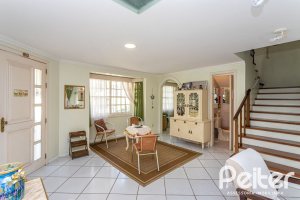 Casa em Condomínio à venda com 181m², 3 dormitórios, 1 suíte, 2 vagas, no bairro Ipanema em Porto Alegre