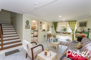 Casa em Condomínio à venda com 181m², 3 dormitórios, 1 suíte, 2 vagas, no bairro Ipanema em Porto Alegre