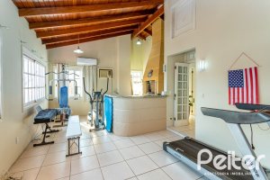 Casa em Condomínio à venda com 226m², 3 dormitórios, 1 suíte, 2 vagas, no bairro Ipanema em Porto Alegre