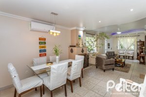 Casa em Condomínio à venda com 226m², 3 dormitórios, 1 suíte, 2 vagas, no bairro Ipanema em Porto Alegre