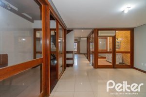  à venda, no bairro  em 