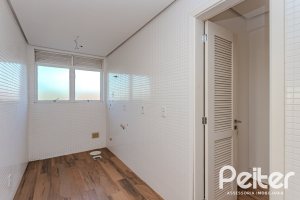 Apartamento à venda com 171m², 3 dormitórios, 3 suítes, 3 vagas, no bairro Tristeza em Porto Alegre