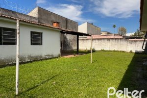 Casa à venda com 230m², 3 dormitórios, 1 suíte, 3 vagas, no bairro Tristeza em Porto Alegre