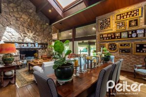 Casa em Condomínio à venda com 789m², 5 dormitórios, 3 suítes, 5 vagas, no bairro Cavalhada em PORTO ALEGRE