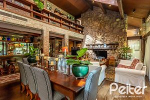 Casa em Condomínio à venda com 789m², 5 dormitórios, 3 suítes, 5 vagas, no bairro Cavalhada em PORTO ALEGRE