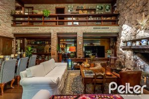 Casa em Condomínio à venda com 789m², 5 dormitórios, 3 suítes, 5 vagas, no bairro Cavalhada em PORTO ALEGRE