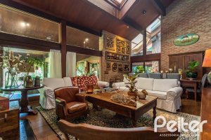 Casa em Condomínio à venda com 789m², 5 dormitórios, 3 suítes, 5 vagas, no bairro Cavalhada em PORTO ALEGRE