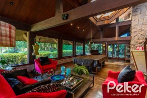 Casa em Condomínio à venda com 789m², 5 dormitórios, 3 suítes, 5 vagas, no bairro Cavalhada em PORTO ALEGRE