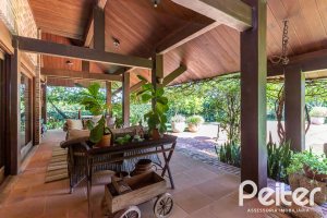 Casa em Condomínio à venda com 789m², 5 dormitórios, 3 suítes, 5 vagas, no bairro Cavalhada em PORTO ALEGRE