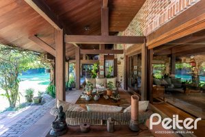 Casa em Condomínio à venda com 789m², 5 dormitórios, 3 suítes, 5 vagas, no bairro Cavalhada em PORTO ALEGRE