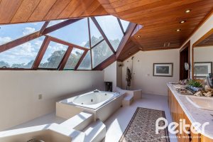 Casa em Condomínio à venda com 789m², 5 dormitórios, 3 suítes, 5 vagas, no bairro Cavalhada em PORTO ALEGRE