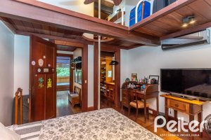 Casa em Condomínio à venda com 789m², 5 dormitórios, 3 suítes, 5 vagas, no bairro Cavalhada em PORTO ALEGRE