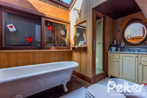 Casa em Condomínio à venda com 789m², 5 dormitórios, 3 suítes, 5 vagas, no bairro Cavalhada em PORTO ALEGRE