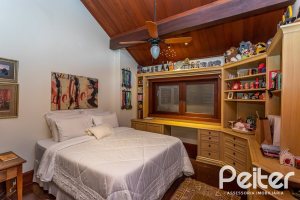 Casa em Condomínio à venda com 789m², 5 dormitórios, 3 suítes, 5 vagas, no bairro Cavalhada em PORTO ALEGRE