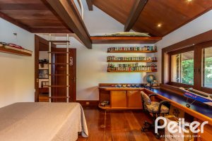 Casa em Condomínio à venda com 789m², 5 dormitórios, 3 suítes, 5 vagas, no bairro Cavalhada em PORTO ALEGRE