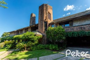 Casa em Condomínio à venda com 789m², 5 dormitórios, 3 suítes, 5 vagas, no bairro Cavalhada em PORTO ALEGRE