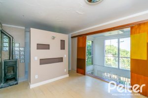 Casa à venda com 354m², 2 dormitórios, 2 suítes, 3 vagas, no bairro Sétimo Céu em Porto Alegre