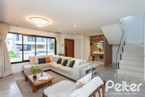 Casa em Condomínio à venda com 183m², 3 dormitórios, 3 suítes, 2 vagas, no bairro Ipanema em Porto Alegre