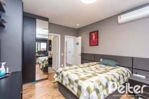 Casa em Condomínio à venda com 183m², 3 dormitórios, 3 suítes, 2 vagas, no bairro Ipanema em Porto Alegre