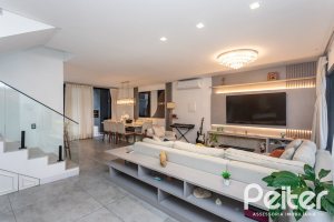 Casa em Condomínio à venda com 183m², 3 dormitórios, 3 suítes, 2 vagas, no bairro Ipanema em Porto Alegre