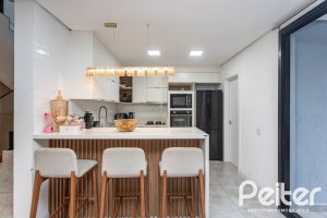 Casa em Condomínio à venda com 183m², 3 dormitórios, 3 suítes, 2 vagas, no bairro Ipanema em Porto Alegre
