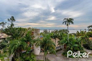 Casa em Condomínio à venda com 331m², 4 dormitórios, 4 suítes, 3 vagas, no bairro Tristeza em Porto Alegre