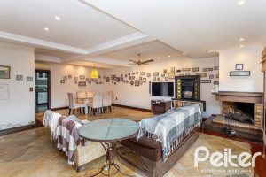 Casa em Condomínio à venda com 331m², 4 dormitórios, 4 suítes, 3 vagas, no bairro Tristeza em Porto Alegre