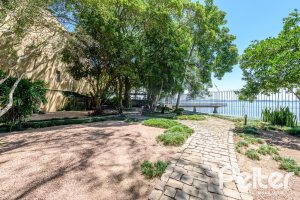 Casa em Condomínio à venda com 331m², 4 dormitórios, 4 suítes, 3 vagas, no bairro Tristeza em Porto Alegre