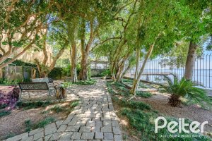 Casa em Condomínio à venda com 331m², 4 dormitórios, 4 suítes, 3 vagas, no bairro Tristeza em Porto Alegre