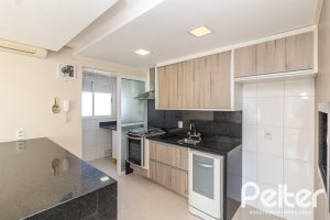 Apartamento à venda com 90m², 4 dormitórios, 1 suíte, 2 vagas, no bairro Tristeza em PORTO ALEGRE