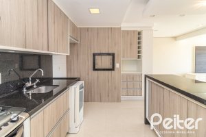 Apartamento à venda com 90m², 4 dormitórios, 1 suíte, 2 vagas, no bairro Tristeza em PORTO ALEGRE