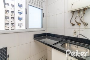 Apartamento à venda com 90m², 4 dormitórios, 1 suíte, 2 vagas, no bairro Tristeza em PORTO ALEGRE